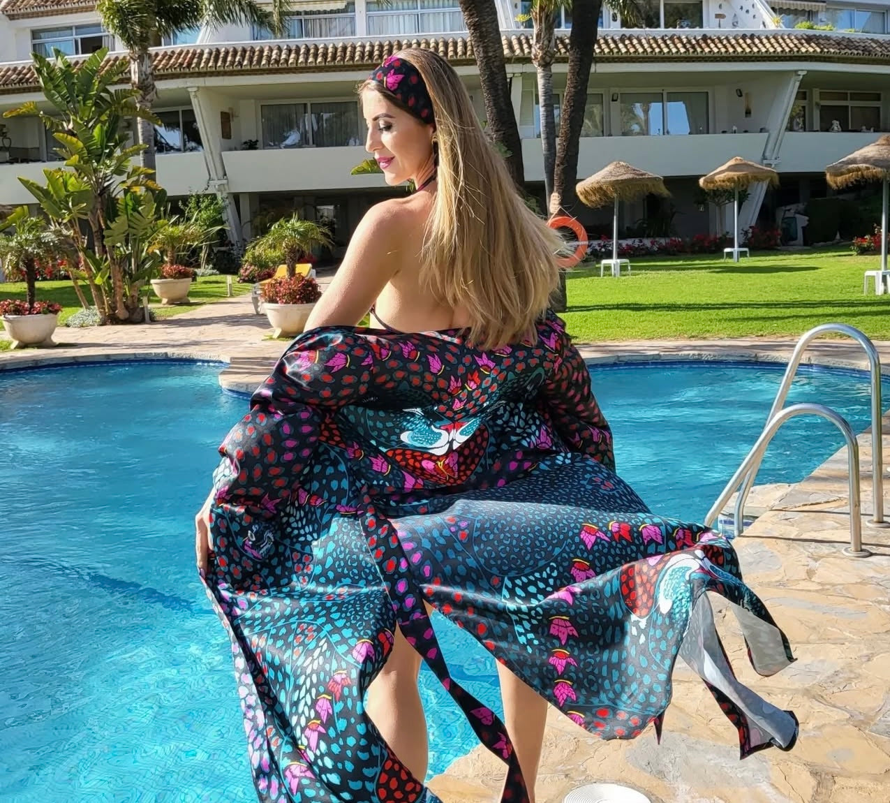 Kiss kimono
