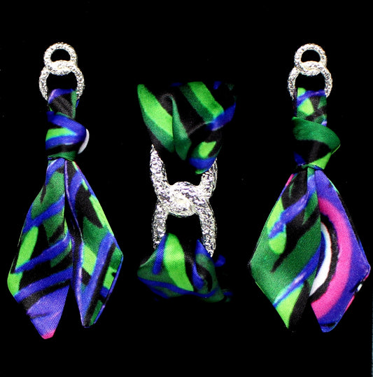 Pendientes morados de pavo real y tigre